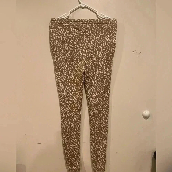 BB DAKOTA Steve Madden I
Want it Cat Way Joggers in
Camel NEW WITH TAG - Picture 4 of 6